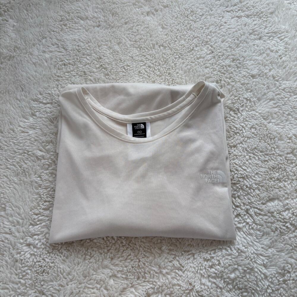 North Face Womens White Basic T-shirt Gorpcore Hiking XL Casual Outdoors Basics
